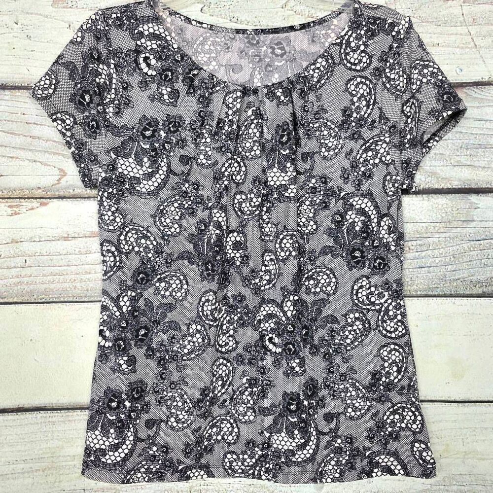 Worthington Petite PM Black White Lace Print Top